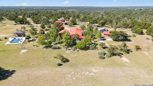 652 Overlook Dr, Fredericksburg, TX 78624 - #1