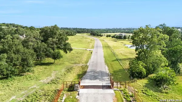 225 Doehne Oaks, New Braunfels, TX 78132