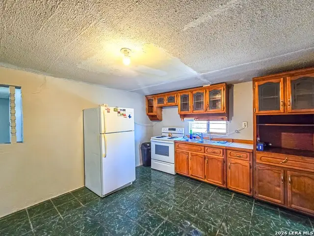 1524 Avenida Encuentro, Eagle Pass, TX 78852 - #2