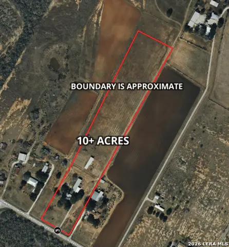 900 N Graytown Rd, Saint Hedwig, TX 78152 - #2