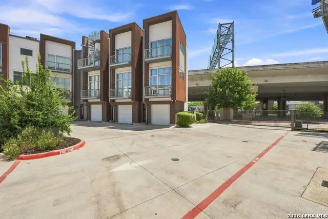 1106 E Quincy St, San Antonio, TX 78212 - #2