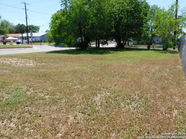 3827 Bay St, San Antonio, TX 78237 - #3