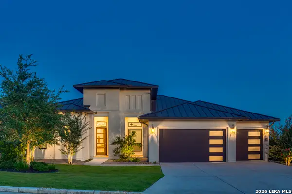 27 Mariposa Pkwy E, Boerne, TX 78006