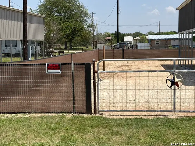 557 Siesta Dr, Bandera, TX 78003 - #2