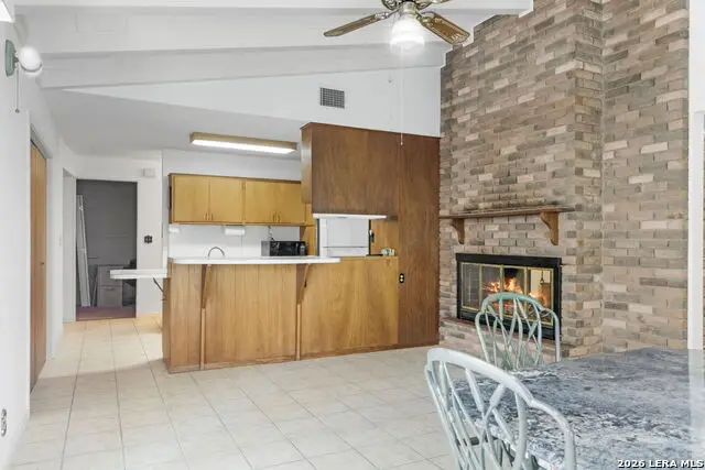 105 Hale St, Fredericksburg, TX 78624 - #3