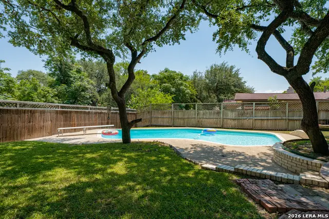 606 Cordoba Dr, Universal City, TX 78148 - #3