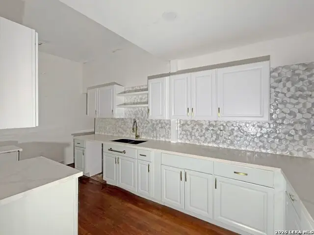 510 E Locust St, San Antonio, TX 78212 - #3
