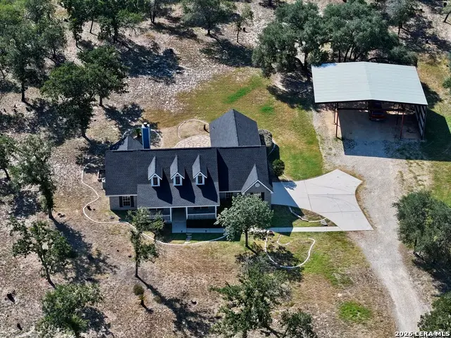 123 Scenic Oak Dr, Floresville, TX 78114 - #1