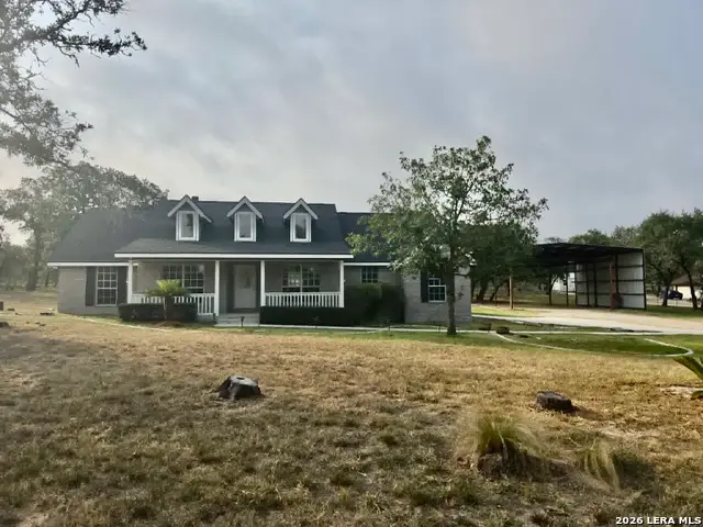 123 Scenic Oak Dr, Floresville, TX 78114 - #2