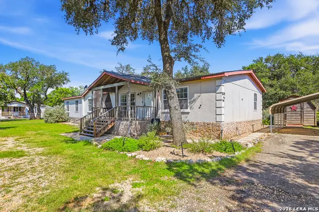 357 Dallas St, Bandera, TX 78003 - #2