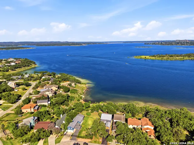 450 Stagecoach Dr, Canyon Lake, TX 78133 - #2