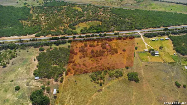 18347 County Road 163, Elmendorf, TX 78112