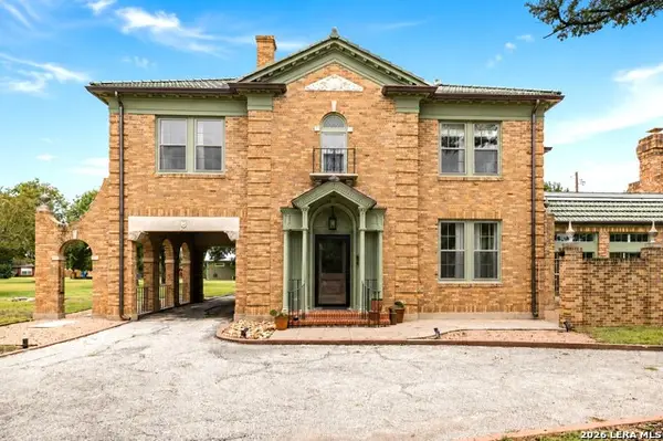 618 Main St, Kerrville, TX 78028