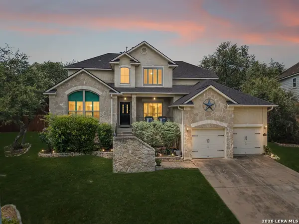 3 Horseshoe Cyn, San Antonio, TX 78258
