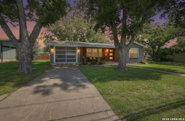 112 W Mulberry St, Fredericksburg, TX 78624