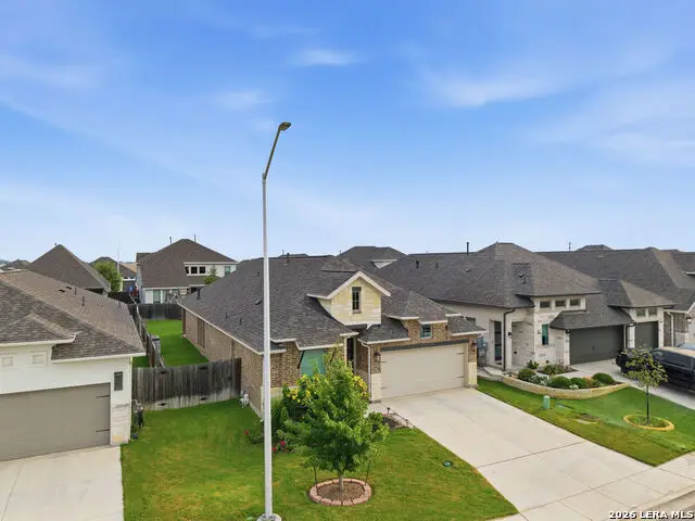 1916 Highland, Seguin, TX 78155 - #2