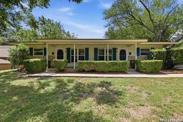 3220 Urban Crest Dr, San Antonio, TX 78209
