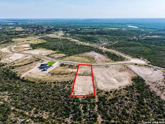 552 Paseo Del Lago, Eagle Pass, TX 78852 - #2