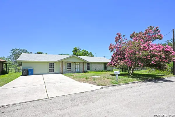 830 Mcgar St, New Braunfels, TX 78130
