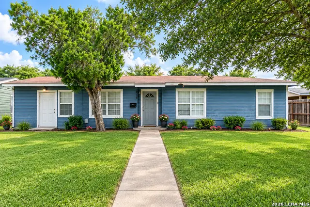 1015 E Randall, Beeville, TX 78102 - #3
