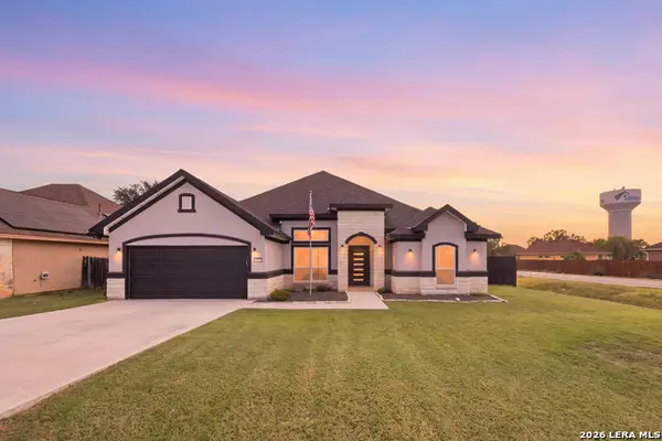 15710 Fair Ln, Selma, TX 78154