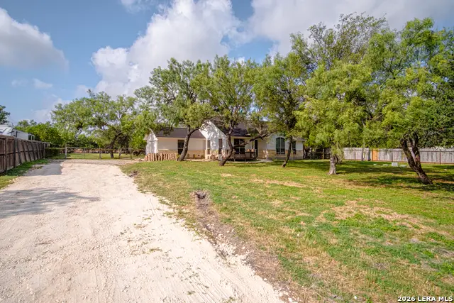 915 County Road 3822, San Antonio, TX 78253 - #3