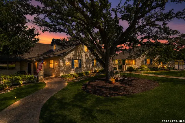 160 Live Oak Ln, Kerrville, TX 78028 - #3