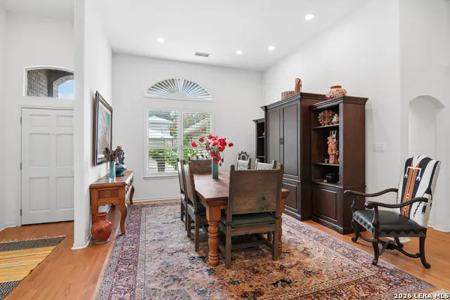 104 Oakwell Farms Pkwy, San Antonio, TX 78218 - #3