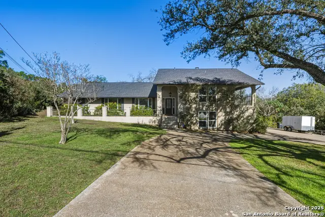 21 Royal Crst, New Braunfels, TX 78130 - #2
