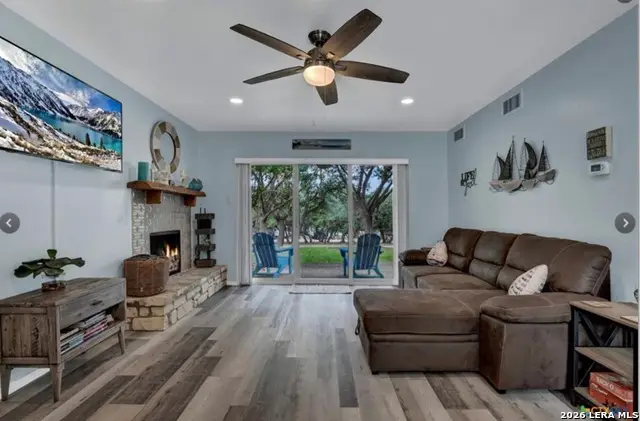 1185 Parkview Drive #APT D24, Canyon Lake, TX 78133 - #1