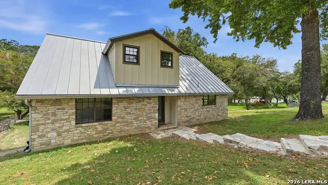 721 Ridgeroad Dr, New Braunfels, TX 78130 - #1