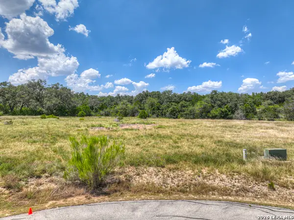 2121 Camino Way, Canyon Lake, TX 78133