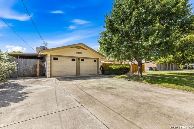 1310 Tulip Ln, New Braunfels, TX 78130 - #2