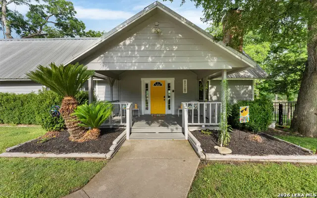 302 Shangrila Ln, New Braunfels, TX 78130 - #1