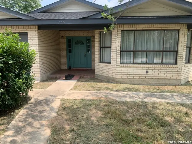 508 Crouch Ave, Devine, TX 78016 - #2