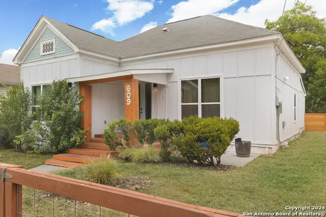 609 Dakota St, San Antonio, TX 78203 - #1