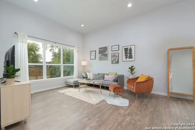 609 Dakota St, San Antonio, TX 78203 - #3