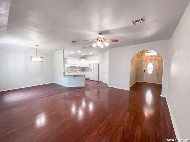 2106 Geneva St, Castroville, TX 78009 - #3