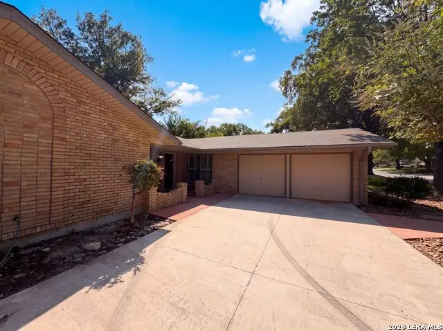 326 De Soto Dr, Universal City, TX 78148 - #1
