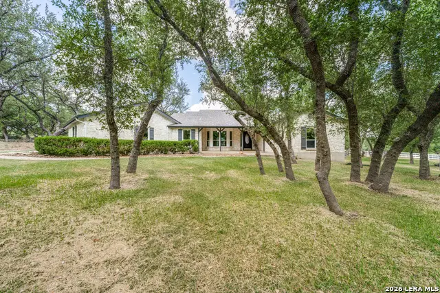 111 E Oak Estates Dr, San Antonio, TX 78260 - #1