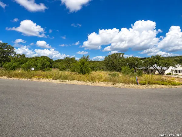 1417 Powder Ridge Rd, New Braunfels, TX 78132