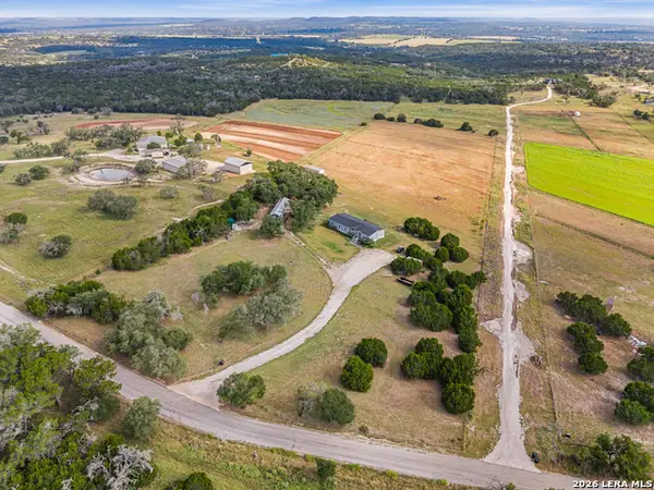 22B Cravey Rd, Boerne, TX 78006