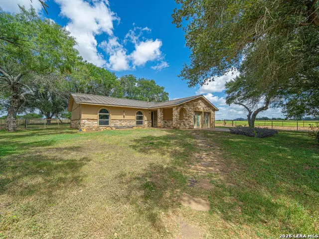 1935 E Fm 1518, Saint Hedwig, TX 78152 - #2