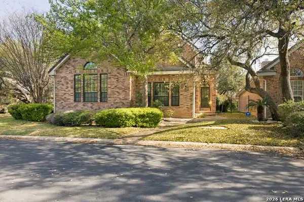 17 Burnham Gln, San Antonio, TX 78257
