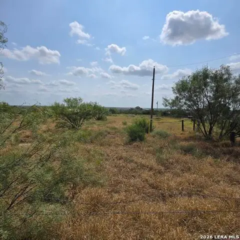 736 Chula Vista Rd., Eagle Pass, TX 78852