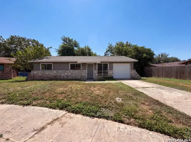 102 Dartmoor Dr, Schertz, TX 78154 - #1