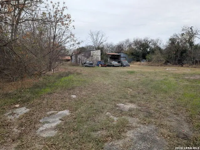 550 W Broadview, San Antonio, TX 78228 - #1