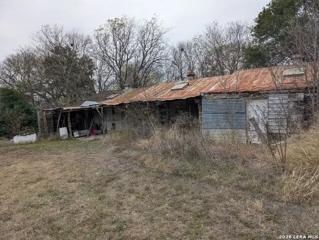 550 W Broadview, San Antonio, TX 78228 - #2