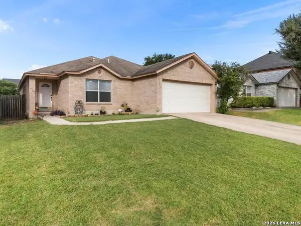 8746 Park Olympia, Universal City, TX 78148