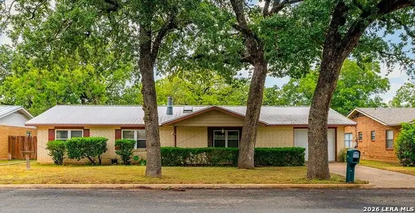 606 S Columbus Street, Fredericksburg, TX 78624